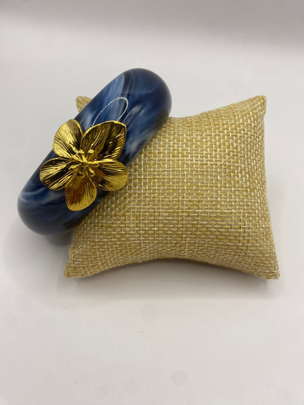 Bracelet Jonc Bleu Marbré & Fleur Dorée - Bijoux Bravo
