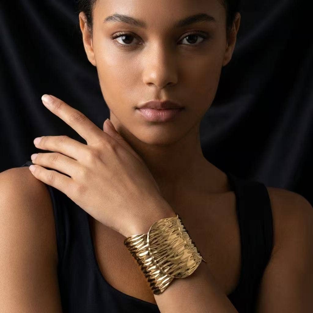 Bracelet jonc doré martelé large acier inoxydable élégant - Bijoux Bravo