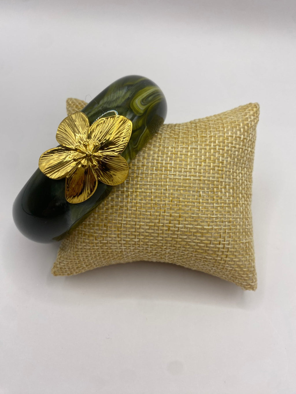 Bracelet Jonc Vert Marbré & Fleur Dorée - Bijoux Bravo