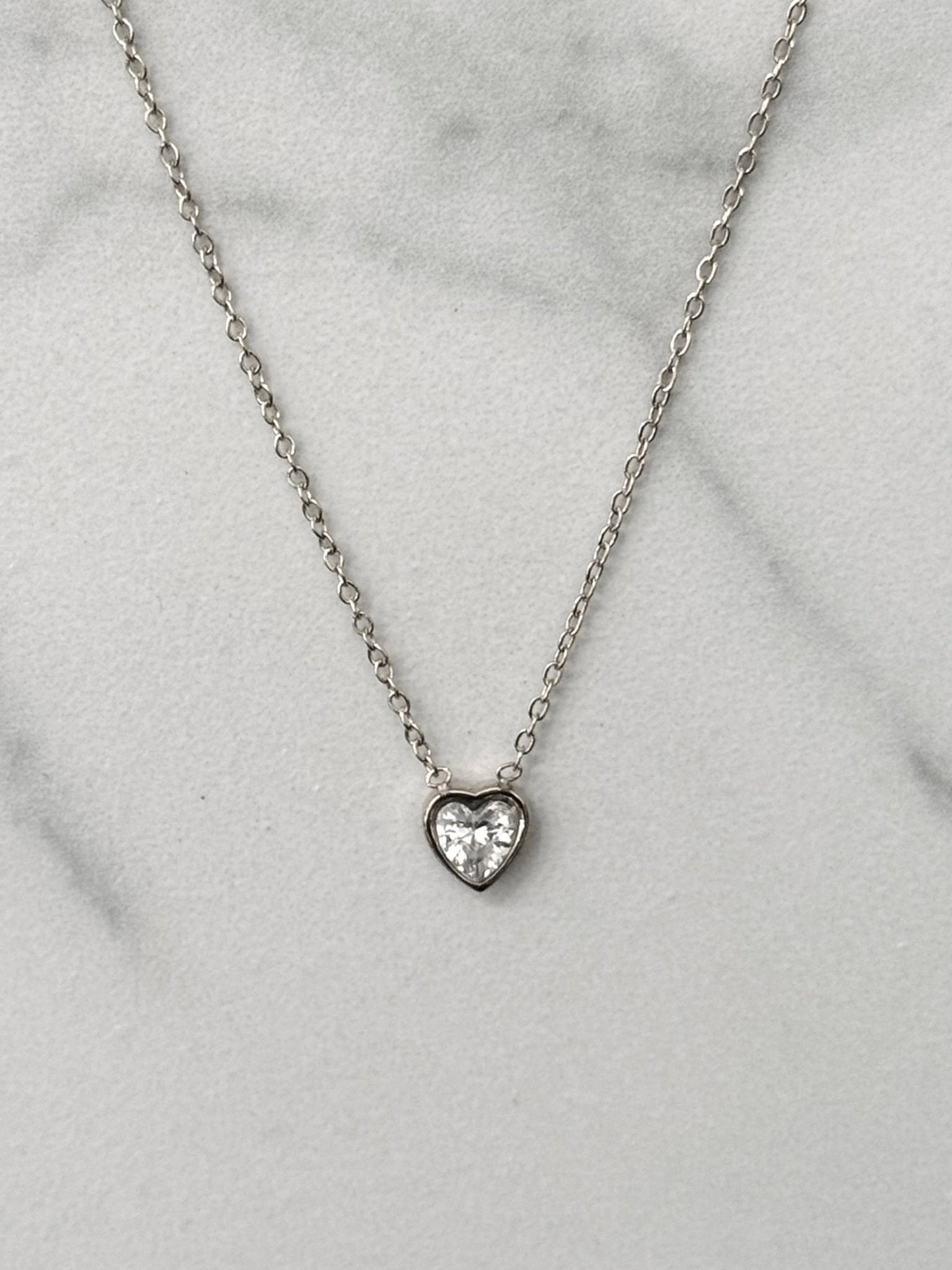 Collier Cœur Minimal avec Zirconia Blanc - Bijoux Bravo