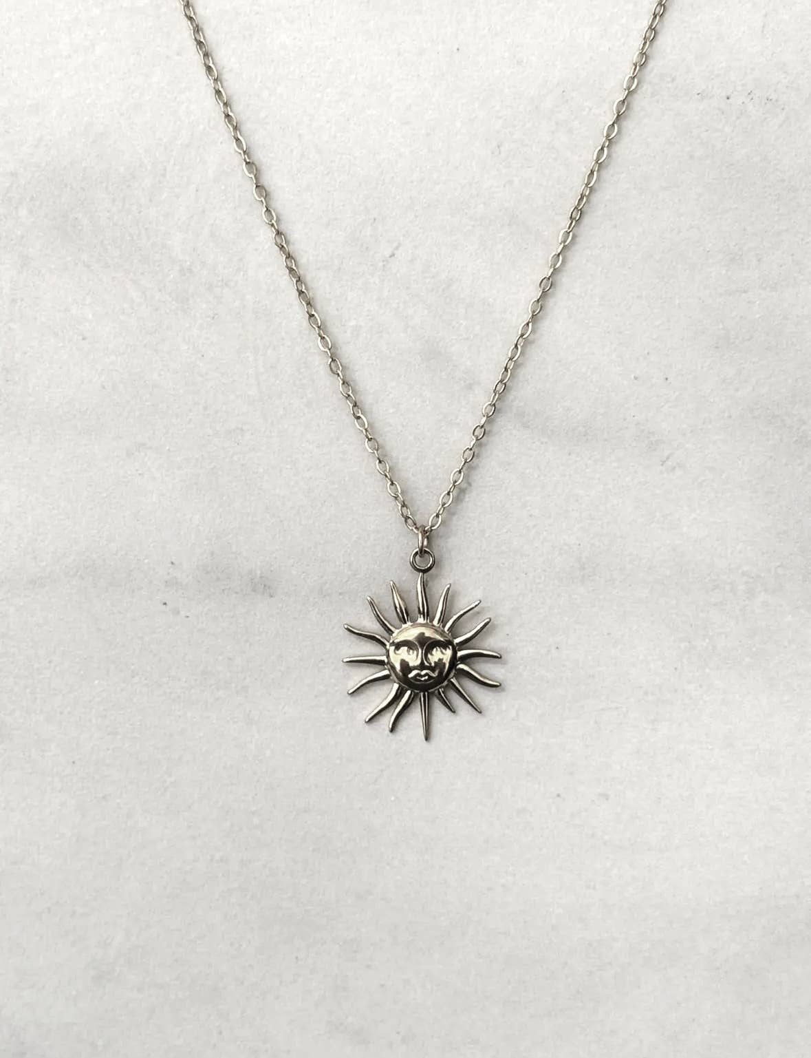 Collier soleil en acier inoxydable - Bijoux Bravo